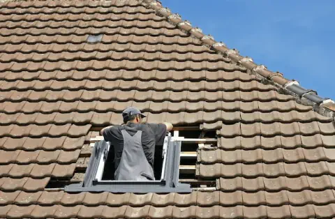Pose de velux - Marcillac la Croisille